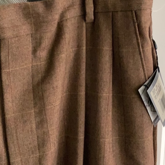 NWT! Hart, Schaffner and Marx Men’s Pleated Pants. Size 36. - Picture 5 of 8